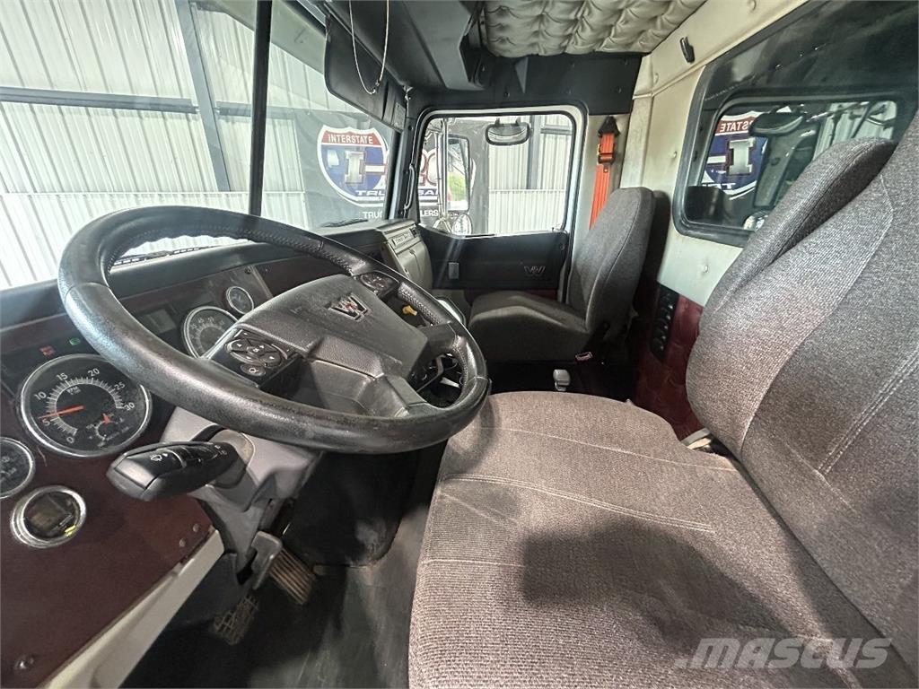 Western Star 4700SF 덤프 트럭
