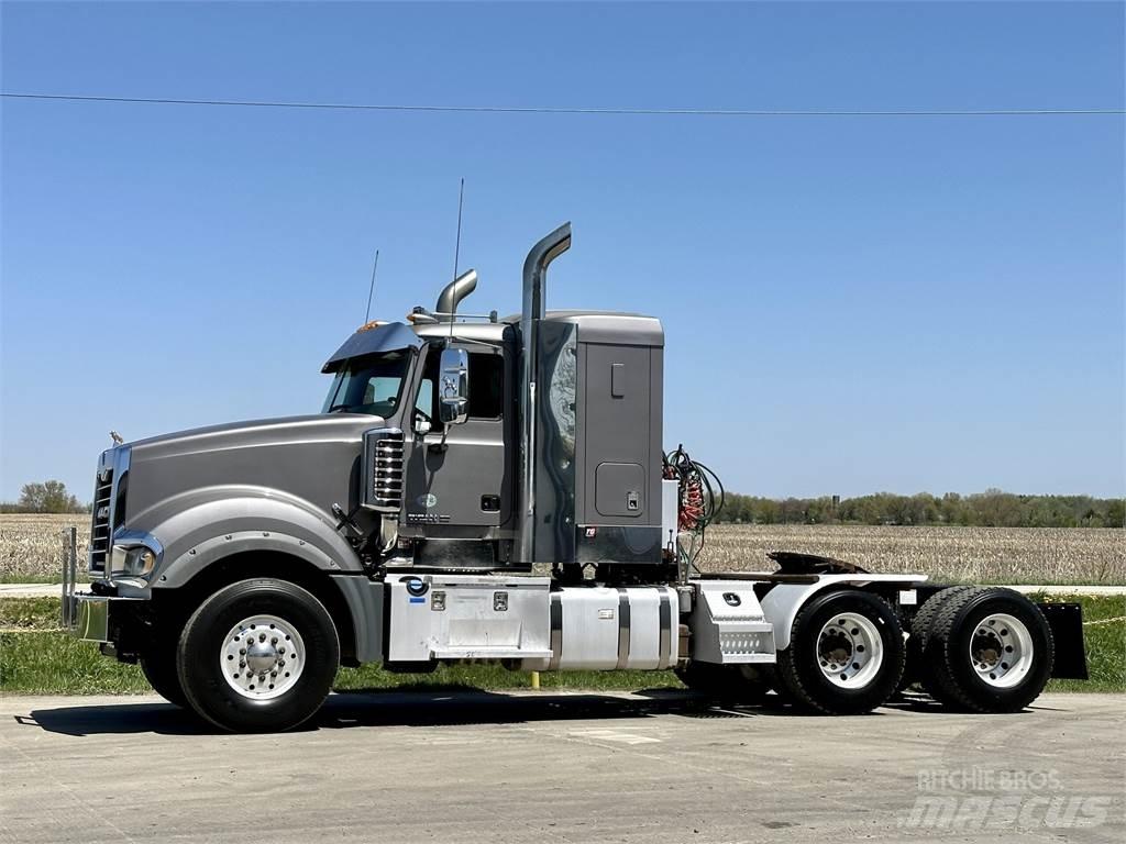 Mack Titan TD713 트랙터 유닛