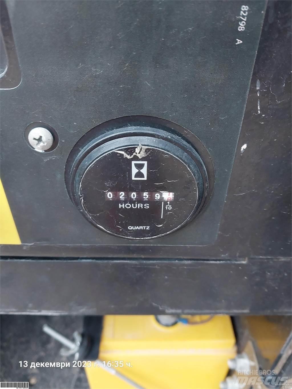 Genie GS4390RT 가위형 리프트