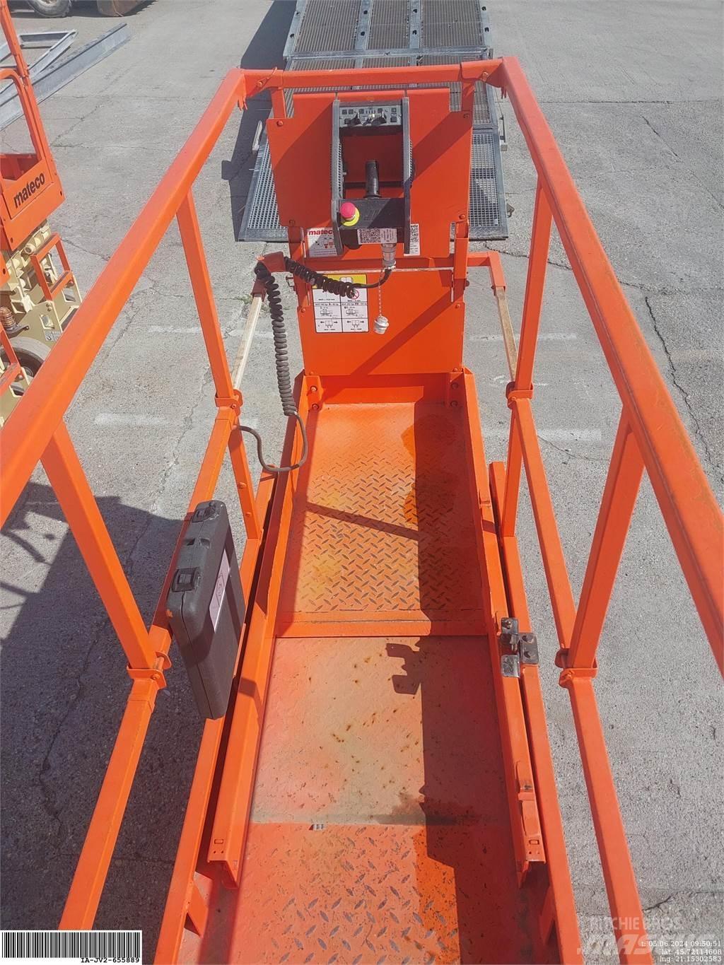 JLG 2032ES 가위형 리프트