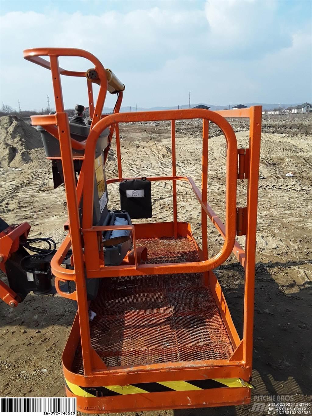 JLG 520AJ 관절형 전동이동 리프트