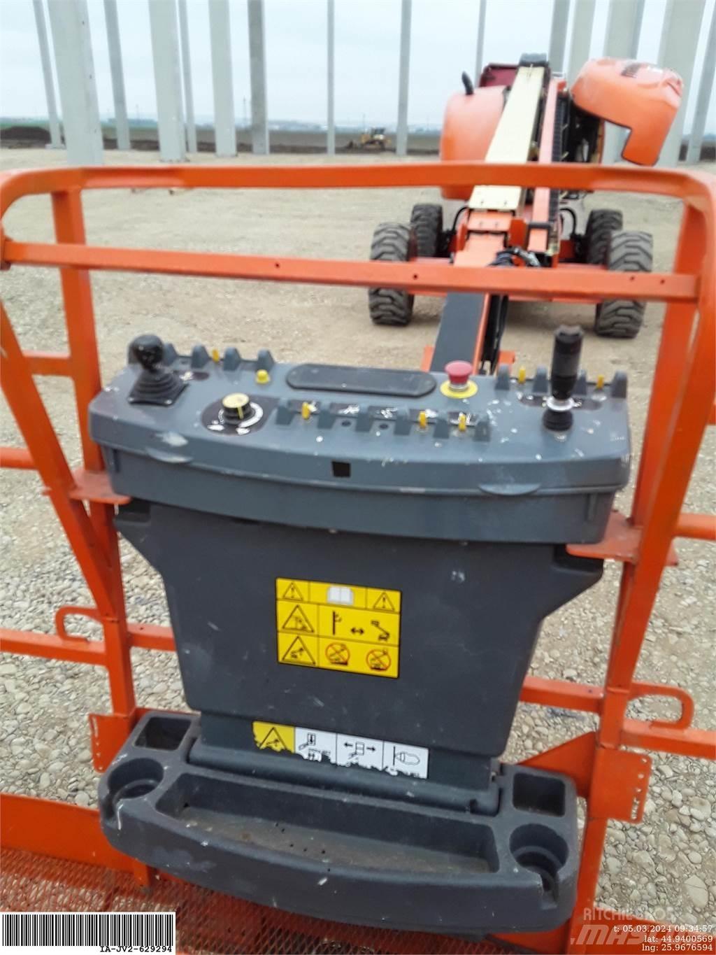 JLG 660SJ 관절형 전동이동 리프트