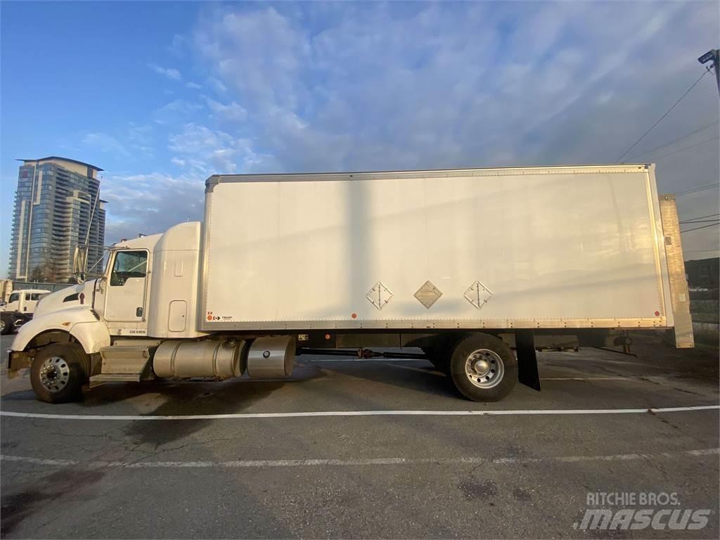 Kenworth T440 새시 운전실 트럭