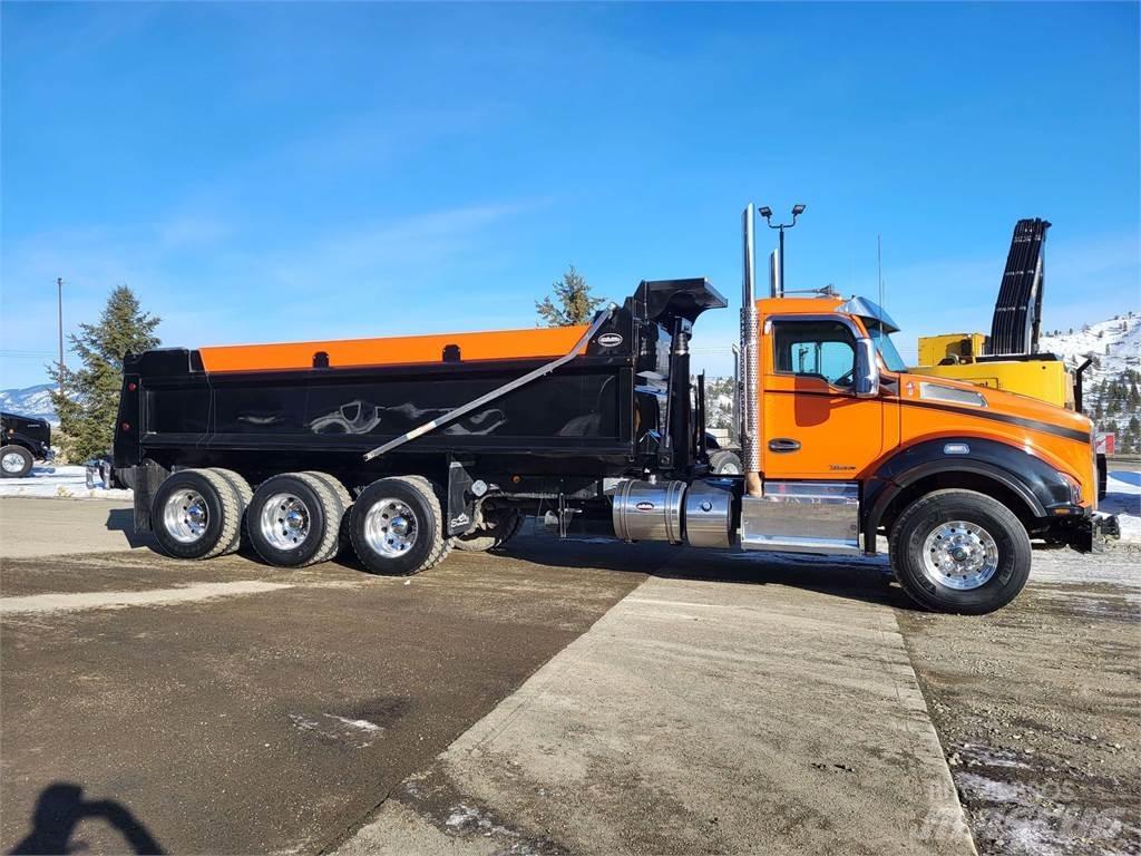 Kenworth T880 덤프 트럭