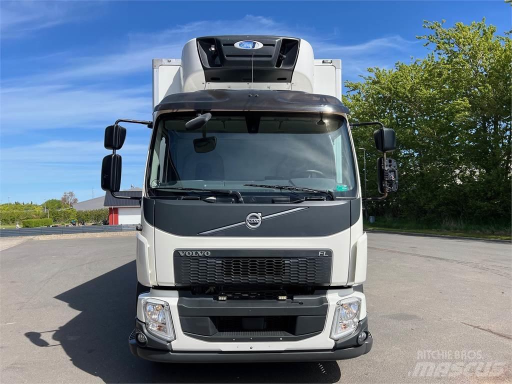 Volvo FL250 온도 조절식 트럭