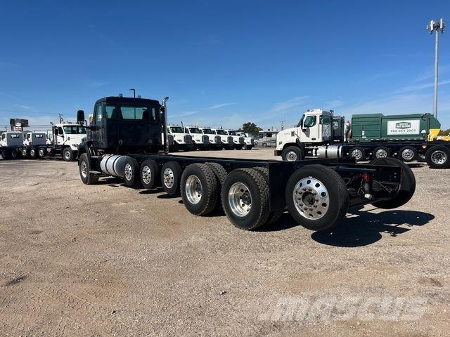 Autocar DC64 캐빈 및 인테리어