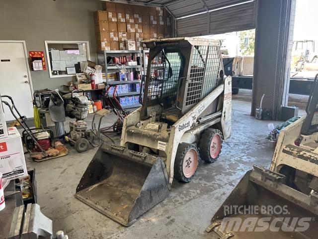 Bobcat 463  스키드로더