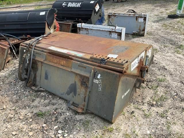 Bobcat 72 도로 청소차