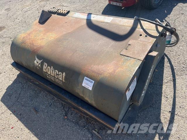 Bobcat 72 도로 청소차