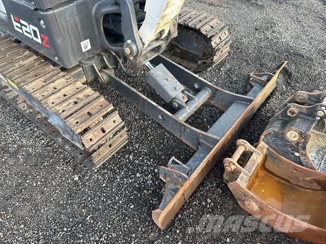Bobcat E20Z 소형 굴삭기 7톤 미만