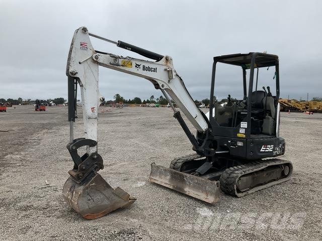 Bobcat E32 대형 굴삭기 29톤 이상