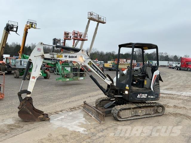 Bobcat E32 대형 굴삭기 29톤 이상