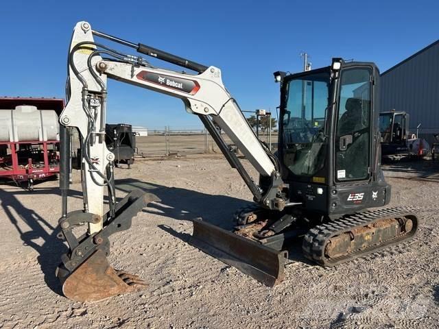 Bobcat E35 대형 굴삭기 29톤 이상