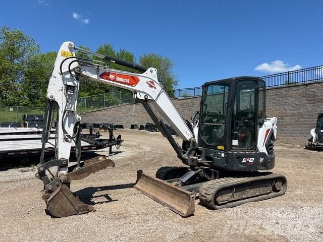 Bobcat E42 대형 굴삭기 29톤 이상