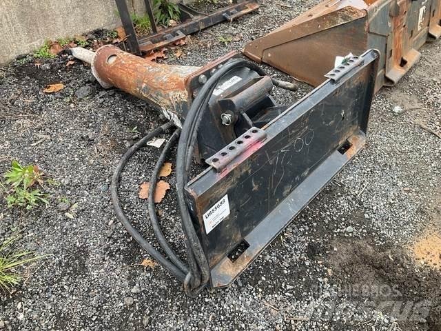 Bobcat HB980 브레이커