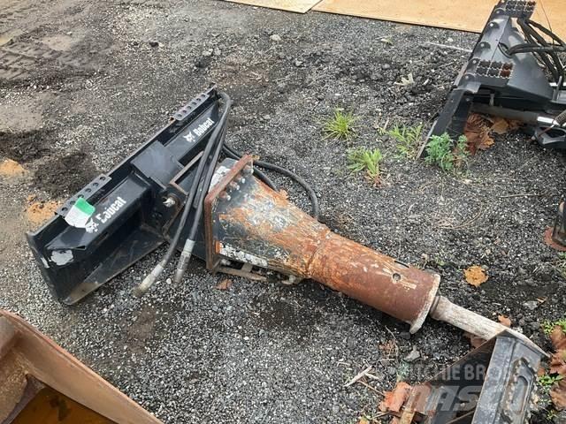 Bobcat HB980 브레이커