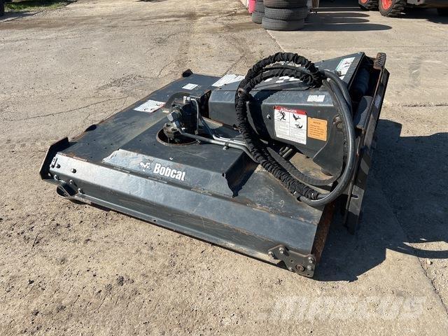 Bobcat RC66 탑승형 잔디깎기