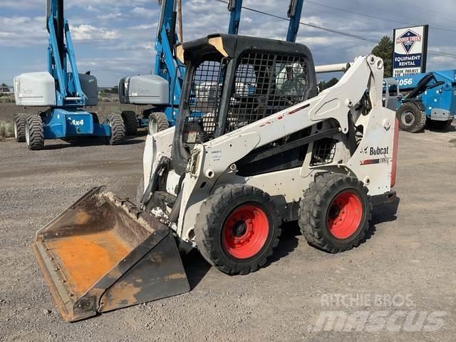 Bobcat S530  스키드로더