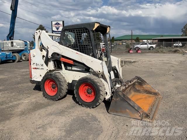 Bobcat S530  스키드로더