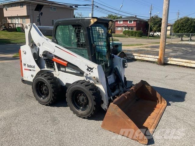 Bobcat S530  스키드로더