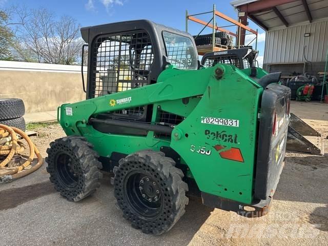 Bobcat S550  스키드로더