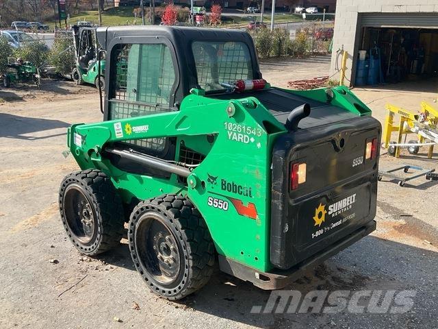 Bobcat S550  스키드로더