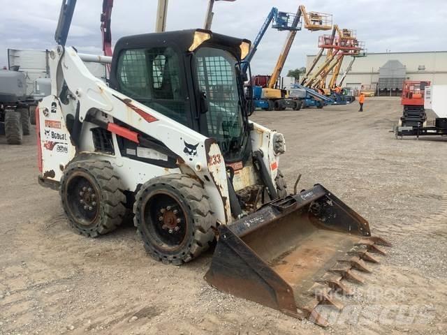Bobcat S570  스키드로더
