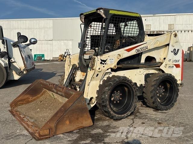 Bobcat S630  스키드로더