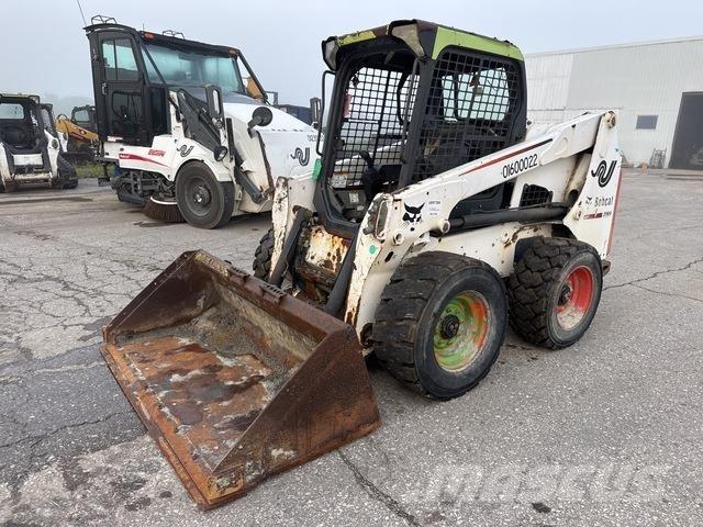 Bobcat S630  스키드로더