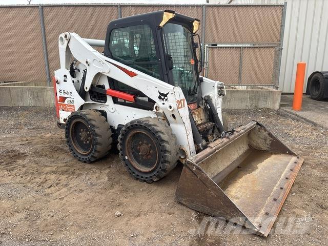Bobcat S650  스키드로더