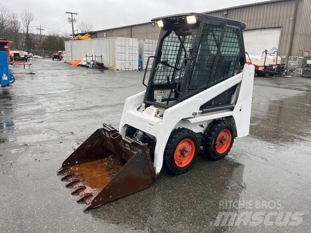 Bobcat S70  스키드로더