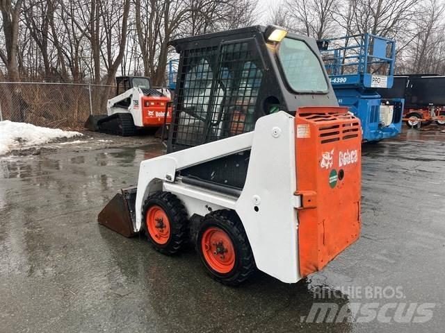 Bobcat S70  스키드로더