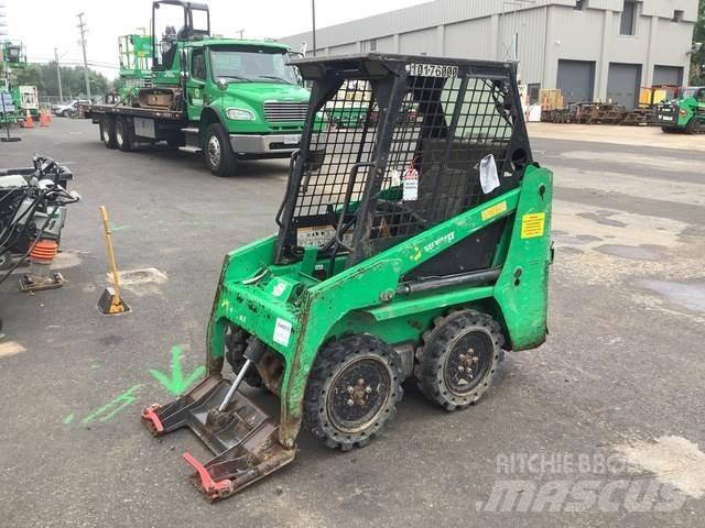 Bobcat S70  스키드로더