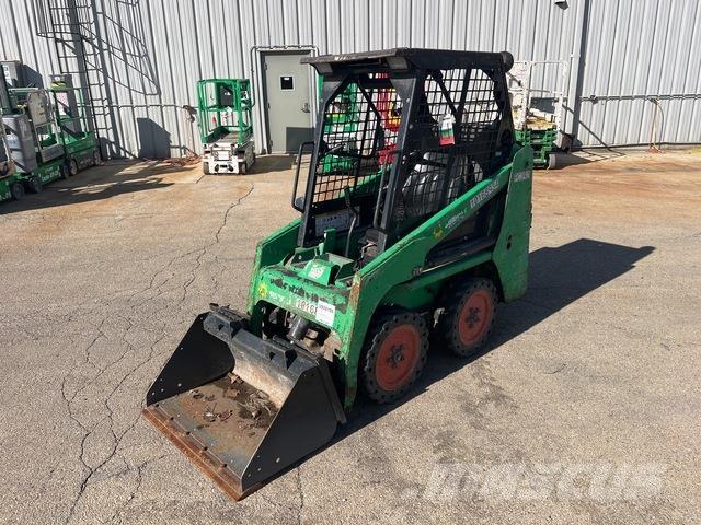 Bobcat S70  스키드로더