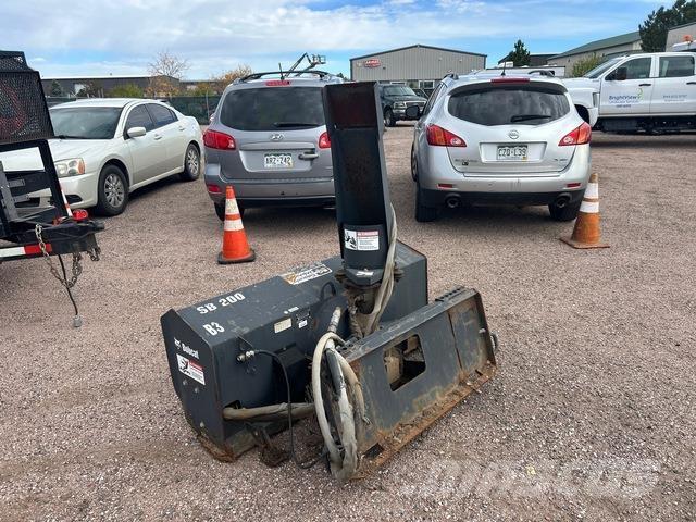 Bobcat SB200 제설기