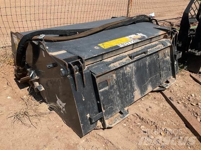 Bobcat SWB60 도로 청소차
