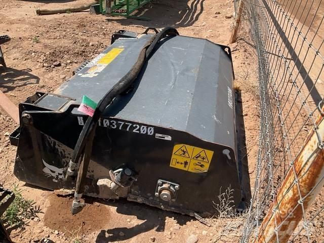 Bobcat SWB60 도로 청소차