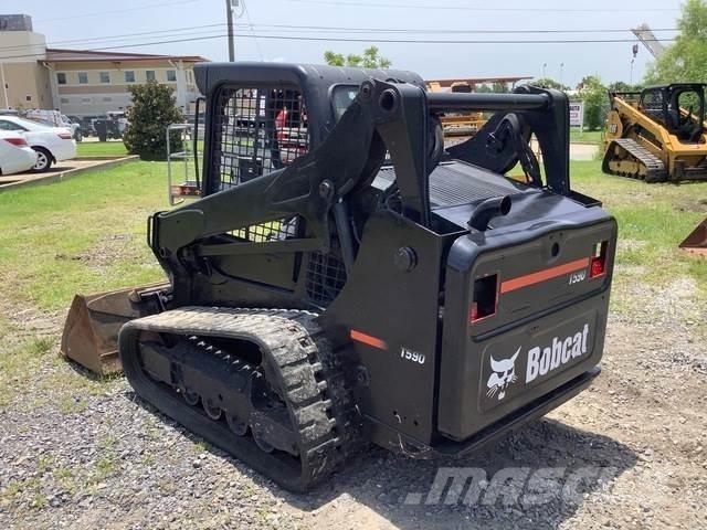 Bobcat T590  스키드로더