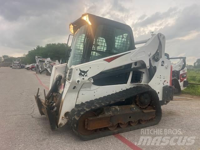 Bobcat T595  스키드로더