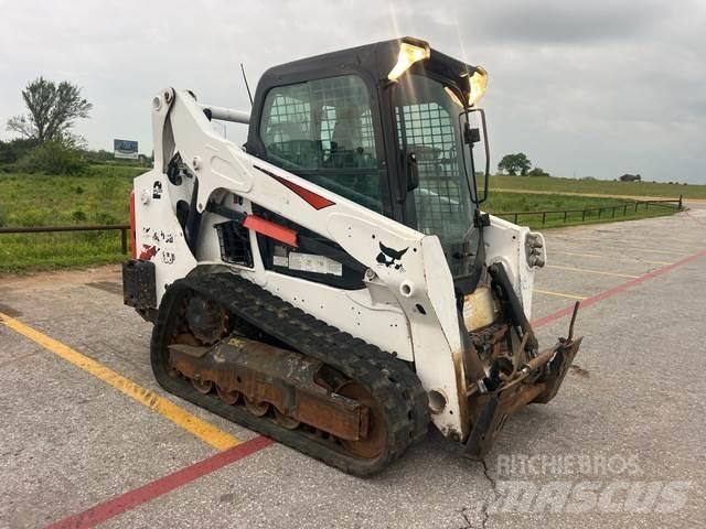 Bobcat T595  스키드로더
