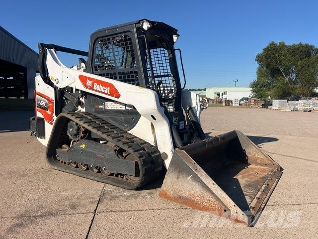 Bobcat T66  스키드로더