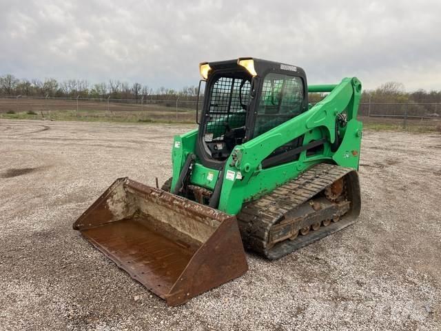 Bobcat T740  스키드로더