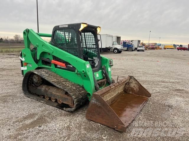 Bobcat T740  스키드로더
