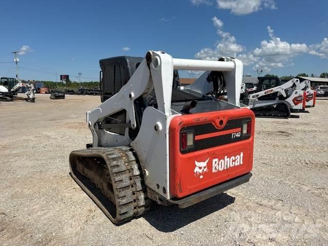 Bobcat T740  스키드로더