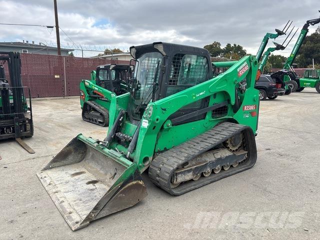 Bobcat T740  스키드로더