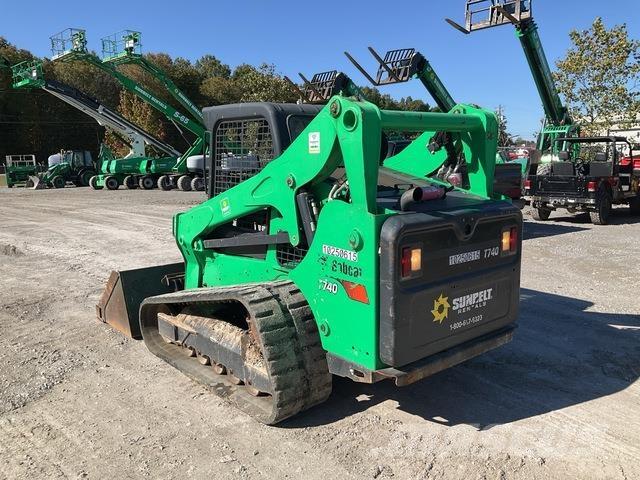 Bobcat T740  스키드로더