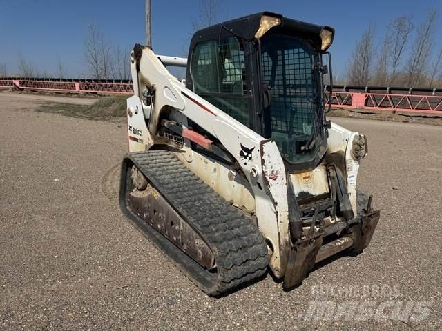 Bobcat T770  스키드로더
