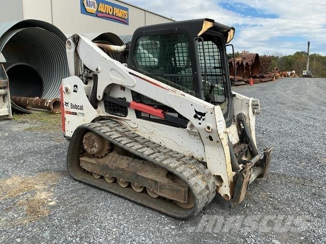 Bobcat T770  스키드로더