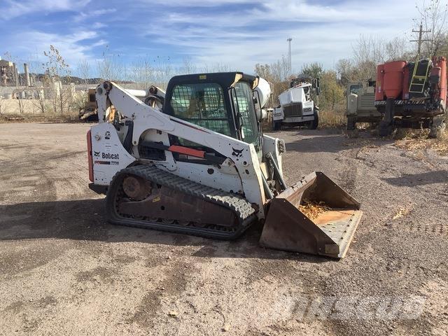 Bobcat T770  스키드로더
