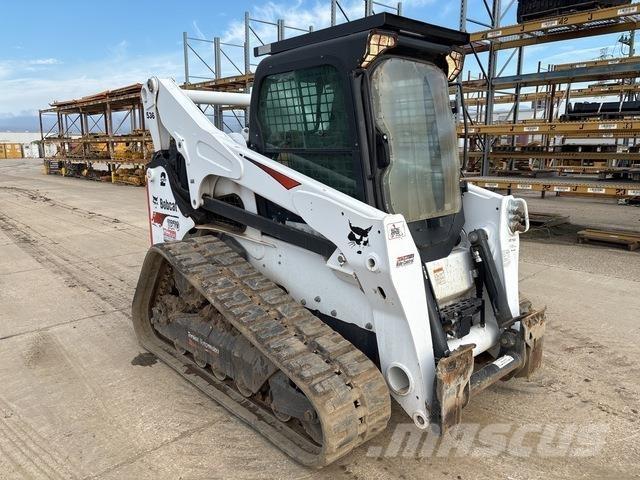 Bobcat T870  스키드로더